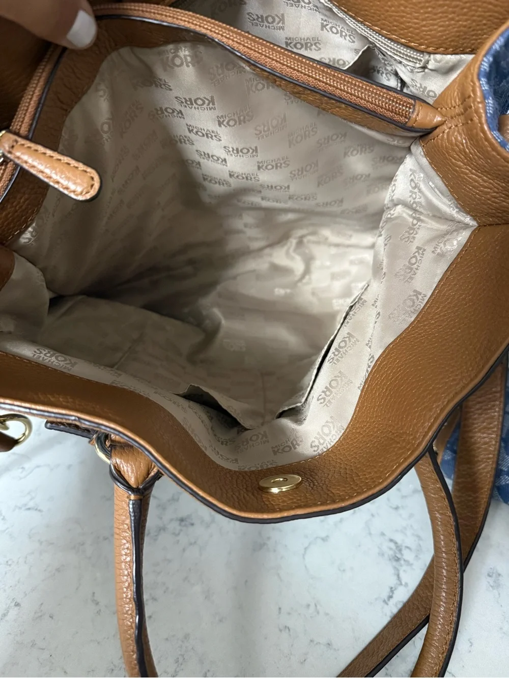 Michael Kors Blue MK Logo Tote with Brown Trim and Matching Wallet - Picture 9 of 10